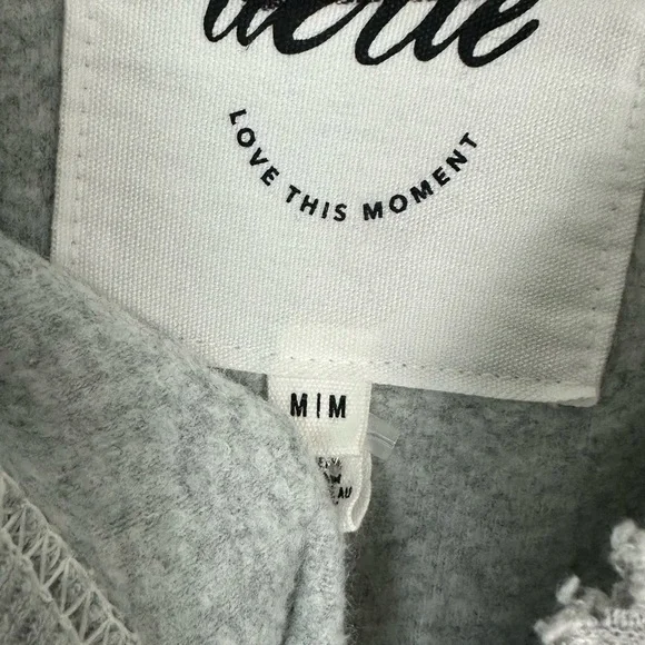 NEW Aerie Cozy Chill Oversized Terry Graphic Sweatshirt Size M - Picture 5 of 7